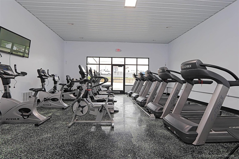 522 Benham Street, Bonne Terre, Missouri 63628, ,Commercial Sale,For Sale,Benham,MAR25029104