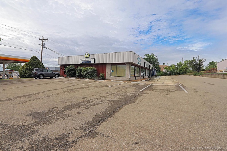 522 Benham Street, Bonne Terre, Missouri 63628, ,Commercial Sale,For Sale,Benham,MAR25029104