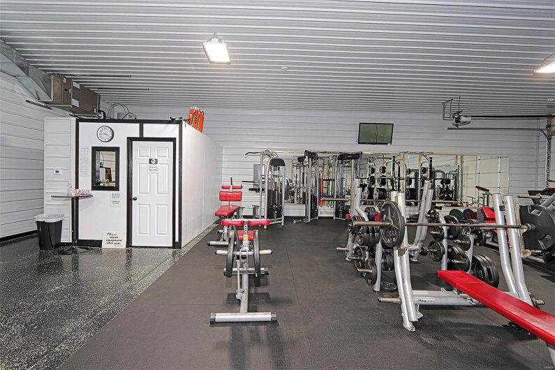 522 Benham Street, Bonne Terre, Missouri 63628, ,Commercial Sale,For Sale,Benham,MAR25029104