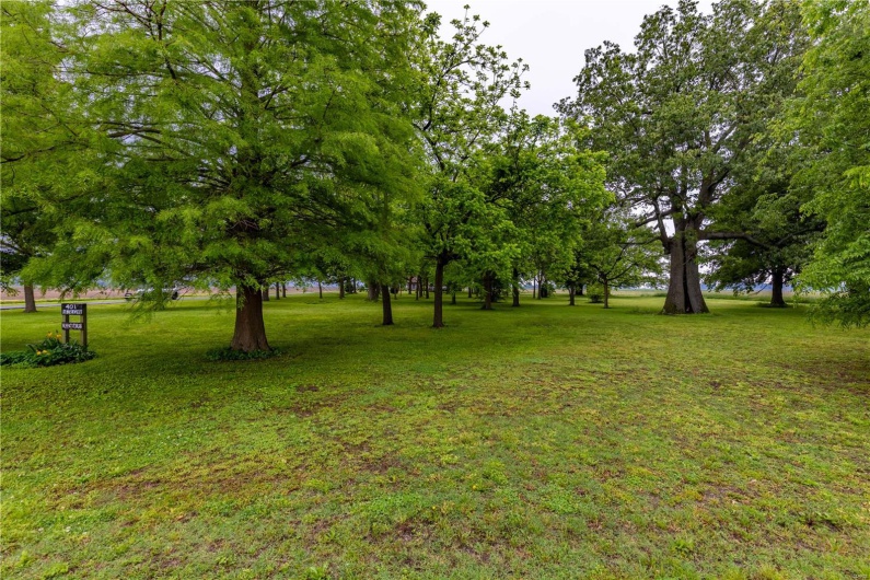 401 Roosevelt Street, Matthews, Missouri 63828, 4 Bedrooms Bedrooms, 7 Rooms Rooms,2 BathroomsBathrooms,Residential,For Sale,Roosevelt,MAR25029487