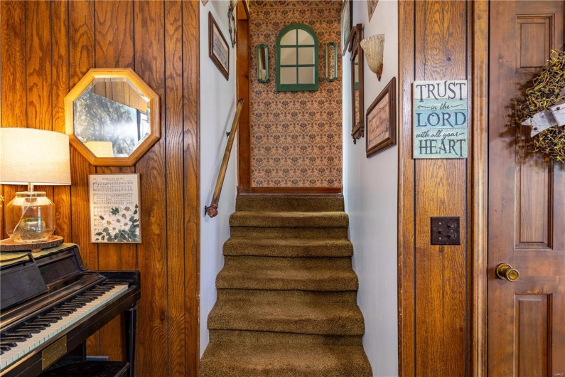 401 Roosevelt Street, Matthews, Missouri 63828, 4 Bedrooms Bedrooms, 7 Rooms Rooms,2 BathroomsBathrooms,Residential,For Sale,Roosevelt,MAR25029487