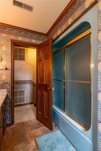 401 Roosevelt Street, Matthews, Missouri 63828, 4 Bedrooms Bedrooms, 7 Rooms Rooms,2 BathroomsBathrooms,Residential,For Sale,Roosevelt,MAR25029487