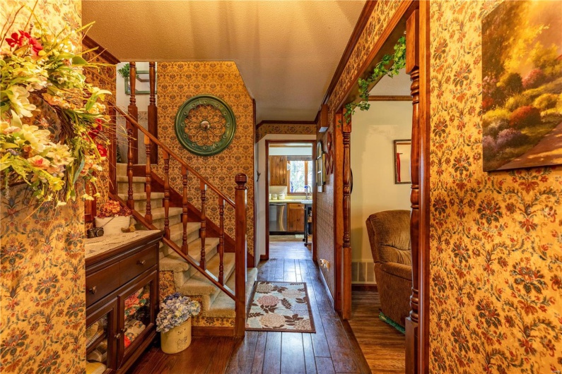 401 Roosevelt Street, Matthews, Missouri 63828, 4 Bedrooms Bedrooms, 7 Rooms Rooms,2 BathroomsBathrooms,Residential,For Sale,Roosevelt,MAR25029487