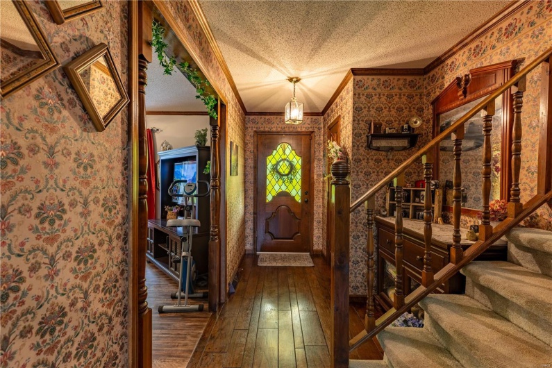 401 Roosevelt Street, Matthews, Missouri 63828, 4 Bedrooms Bedrooms, 7 Rooms Rooms,2 BathroomsBathrooms,Residential,For Sale,Roosevelt,MAR25029487