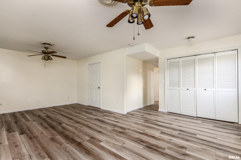510 Beadle Drive, Carbondale, Illinois 62901, 2 Bedrooms Bedrooms, 0 ,2 BathroomsBathrooms,Residential,For Sale,Beadle,0,RMAEB457820