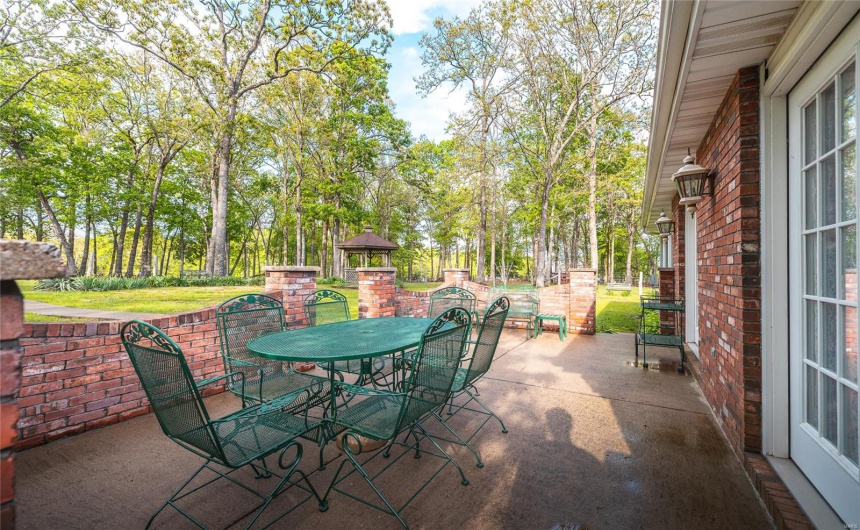 13907 Highway T, Fredericktown, Missouri 63645, 5 Bedrooms Bedrooms, 14 Rooms Rooms,4 BathroomsBathrooms,Farm,For Sale,Highway T,MAR25028986