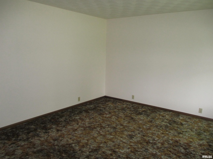 505 JACKSON Street, DeSoto, Illinois 62924, 3 Bedrooms Bedrooms, 0 ,1 BathroomBathrooms,Residential,For Sale,JACKSON,0,RMAEB457821