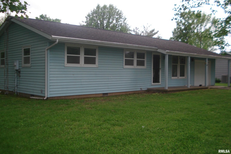 505 JACKSON Street, DeSoto, Illinois 62924, 3 Bedrooms Bedrooms, 0 ,1 BathroomBathrooms,Residential,For Sale,JACKSON,0,RMAEB457821