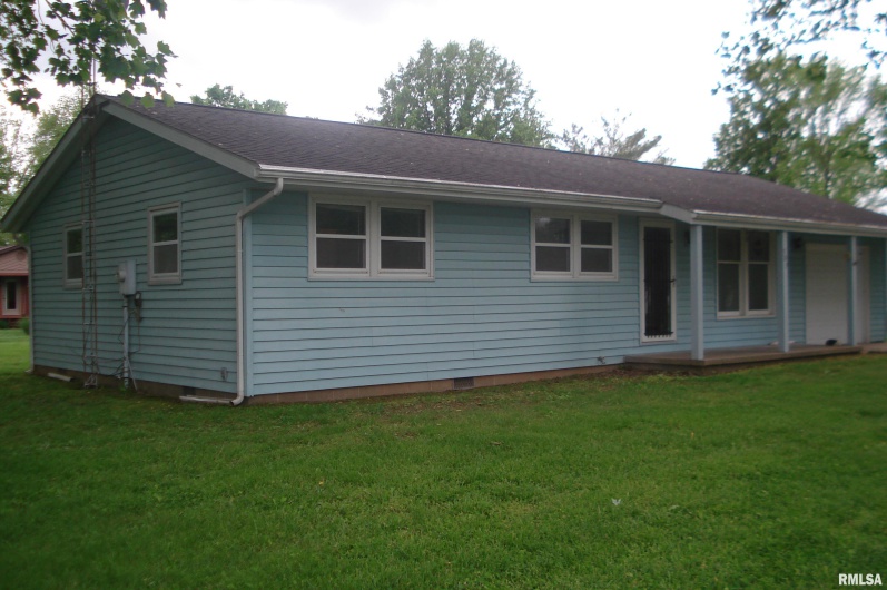 505 JACKSON Street, DeSoto, Illinois 62924, 3 Bedrooms Bedrooms, 0 ,1 BathroomBathrooms,Residential,For Sale,JACKSON,0,RMAEB457821