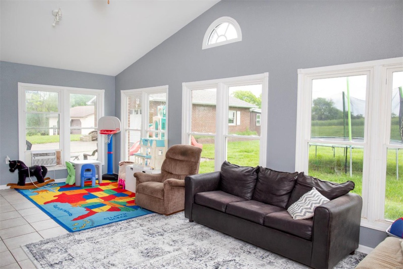 23576 State Route J, St Mary, Missouri 63673, 3 Bedrooms Bedrooms, 10 Rooms Rooms,2 BathroomsBathrooms,Residential,For Sale,State Route J,MAR25029581