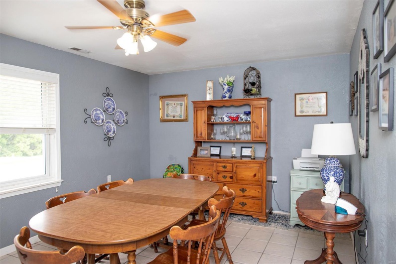23576 State Route J, St Mary, Missouri 63673, 3 Bedrooms Bedrooms, 10 Rooms Rooms,2 BathroomsBathrooms,Residential,For Sale,State Route J,MAR25029581