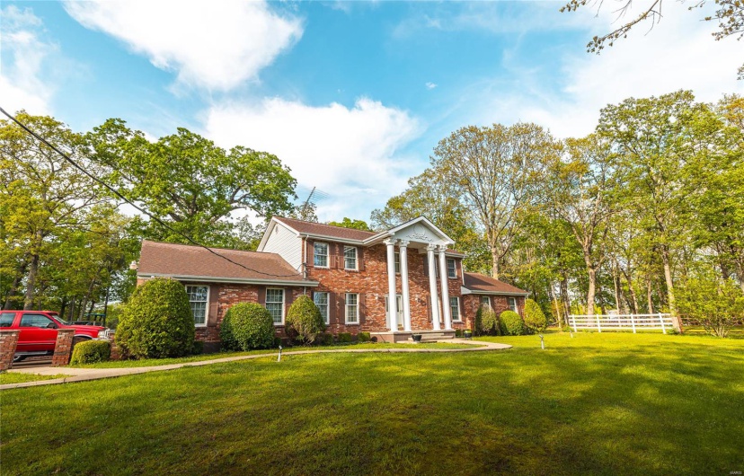 13907 Highway T, Fredericktown, Missouri 63645, 5 Bedrooms Bedrooms, 14 Rooms Rooms,4 BathroomsBathrooms,Farm,For Sale,Highway T,MAR25029407