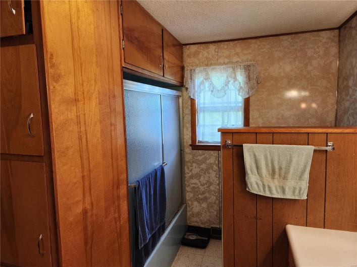 8310 C Hwy, Poplar Bluff, Missouri 63901, 7 Bedrooms Bedrooms, 12 Rooms Rooms,3 BathroomsBathrooms,Residential,For Sale,C Hwy,MAR25029663