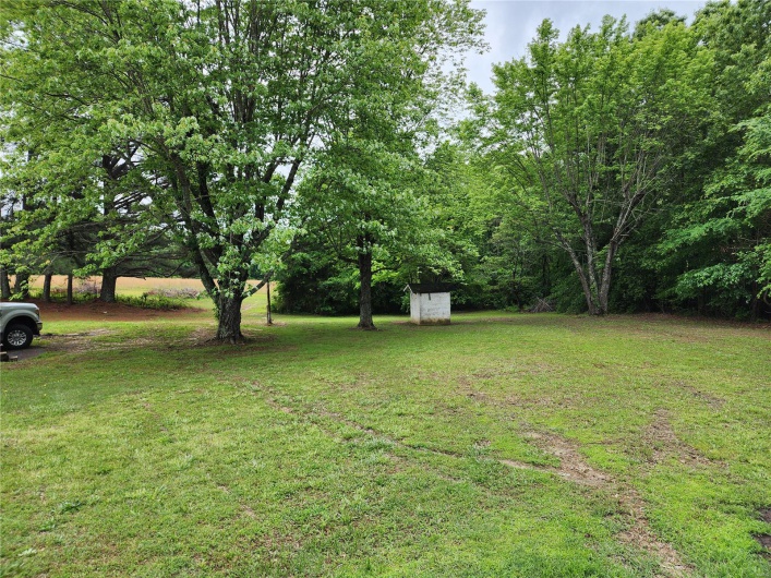 8310 C Hwy, Poplar Bluff, Missouri 63901, 7 Bedrooms Bedrooms, 12 Rooms Rooms,3 BathroomsBathrooms,Residential,For Sale,C Hwy,MAR25029663