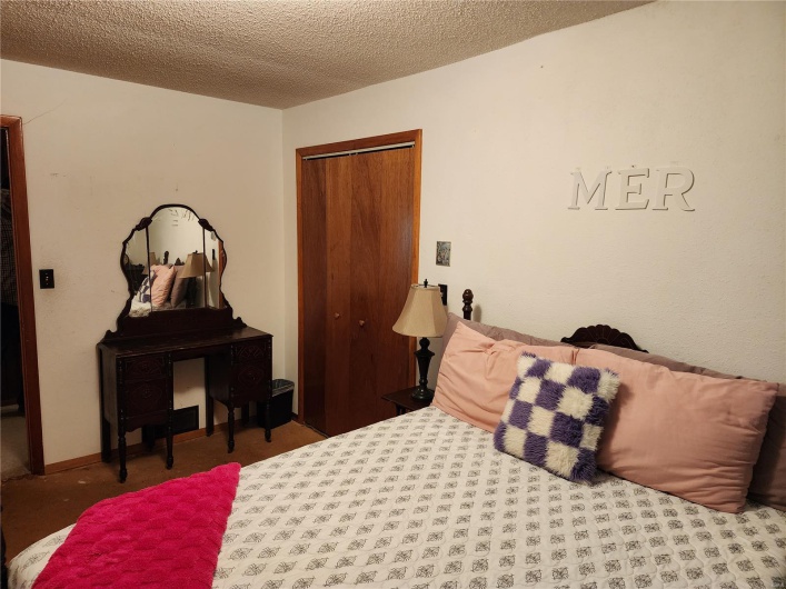 8310 C Hwy, Poplar Bluff, Missouri 63901, 7 Bedrooms Bedrooms, 12 Rooms Rooms,3 BathroomsBathrooms,Residential,For Sale,C Hwy,MAR25029663