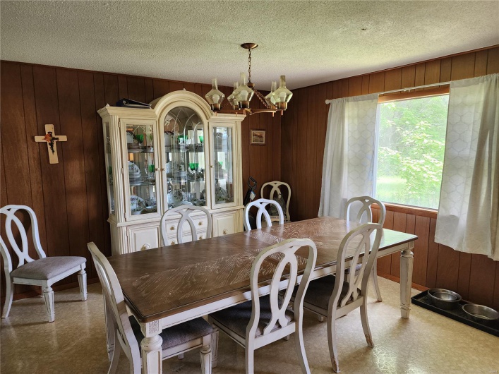 8310 C Hwy, Poplar Bluff, Missouri 63901, 7 Bedrooms Bedrooms, 12 Rooms Rooms,3 BathroomsBathrooms,Residential,For Sale,C Hwy,MAR25029663