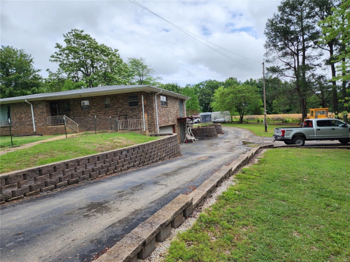 8310 C Hwy, Poplar Bluff, Missouri 63901, 7 Bedrooms Bedrooms, 12 Rooms Rooms,3 BathroomsBathrooms,Residential,For Sale,C Hwy,MAR25029663