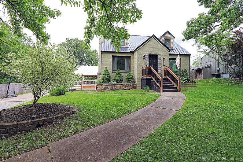 2754 Adeline Avenue, Cape Girardeau, Missouri 63701, 4 Bedrooms Bedrooms, 9 Rooms Rooms,2 BathroomsBathrooms,Residential,For Sale,Adeline,MAR25029314
