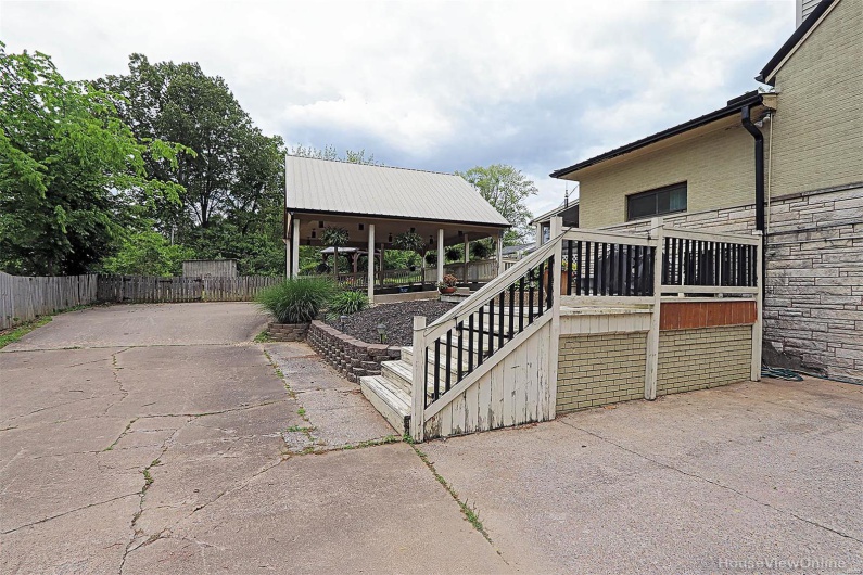 2754 Adeline Avenue, Cape Girardeau, Missouri 63701, 4 Bedrooms Bedrooms, 9 Rooms Rooms,2 BathroomsBathrooms,Residential,For Sale,Adeline,MAR25029314