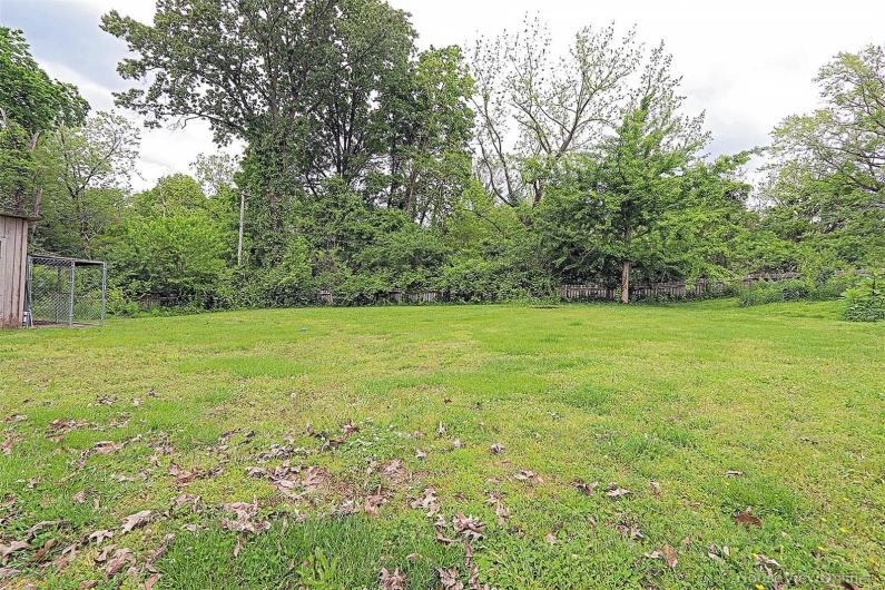 2754 Adeline Avenue, Cape Girardeau, Missouri 63701, 4 Bedrooms Bedrooms, 9 Rooms Rooms,2 BathroomsBathrooms,Residential,For Sale,Adeline,MAR25029314