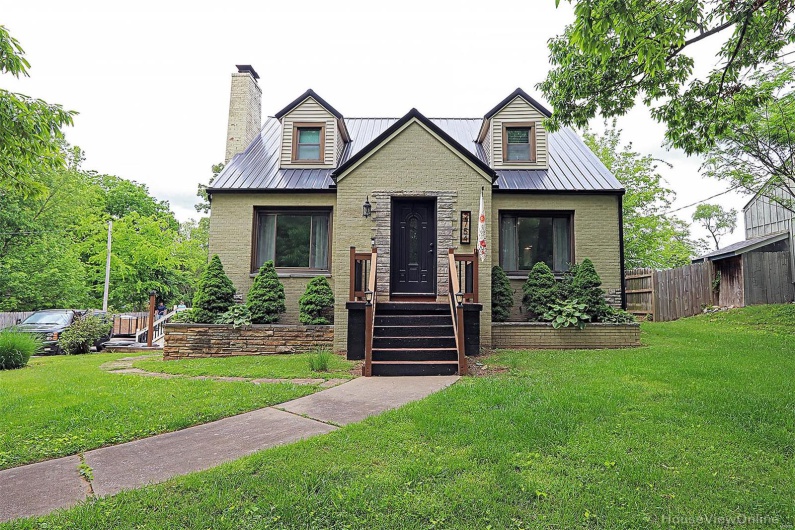 2754 Adeline Avenue, Cape Girardeau, Missouri 63701, 4 Bedrooms Bedrooms, 9 Rooms Rooms,2 BathroomsBathrooms,Residential,For Sale,Adeline,MAR25029314