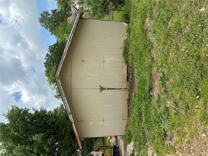 1002 Tremont Street, Poplar Bluff, Missouri 63901, 2 Bedrooms Bedrooms, 5 Rooms Rooms,1 BathroomBathrooms,Residential,For Sale,Tremont,MAR25029417