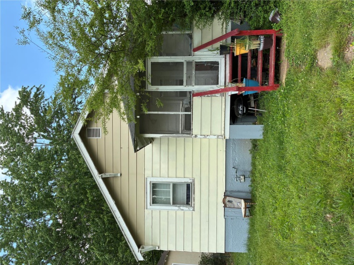 1002 Tremont Street, Poplar Bluff, Missouri 63901, 2 Bedrooms Bedrooms, 5 Rooms Rooms,1 BathroomBathrooms,Residential,For Sale,Tremont,MAR25029417