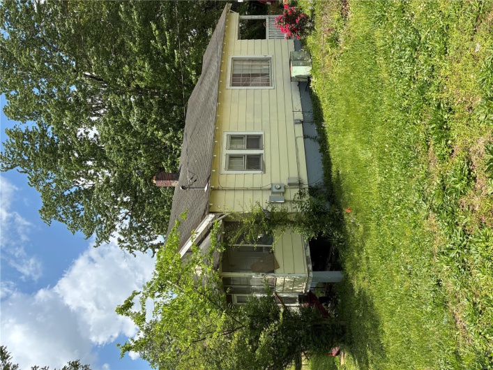 1002 Tremont Street, Poplar Bluff, Missouri 63901, 2 Bedrooms Bedrooms, 5 Rooms Rooms,1 BathroomBathrooms,Residential,For Sale,Tremont,MAR25029417