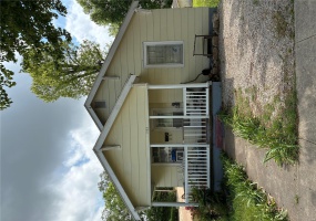 1002 Tremont Street, Poplar Bluff, Missouri 63901, 2 Bedrooms Bedrooms, 5 Rooms Rooms,1 BathroomBathrooms,Residential,For Sale,Tremont,MAR25029417