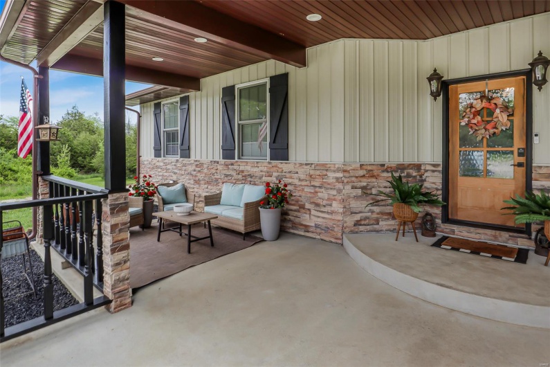 1350 Madison 500, Fredericktown, Missouri 63645, 3 Bedrooms Bedrooms, 9 Rooms Rooms,2 BathroomsBathrooms,Residential,For Sale,Madison 500,MAR25027796