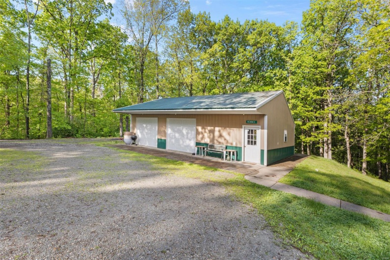 102 Timber Lane, Farmington, Missouri 63640, 5 Bedrooms Bedrooms, 11 Rooms Rooms,3 BathroomsBathrooms,Residential,For Sale,Timber,MAR25028947