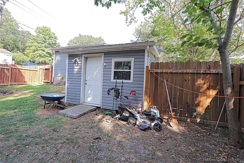 1439 Spanish Street, Cape Girardeau, Missouri 63701, 2 Bedrooms Bedrooms, 5 Rooms Rooms,1 BathroomBathrooms,Residential,For Sale,Spanish,MAR24055126
