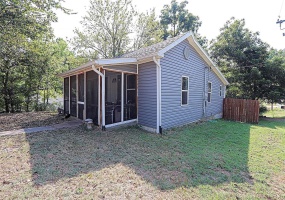 1439 Spanish Street, Cape Girardeau, Missouri 63701, 2 Bedrooms Bedrooms, 5 Rooms Rooms,1 BathroomBathrooms,Residential,For Sale,Spanish,MAR24055126