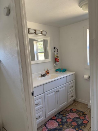 1439 Spanish Street, Cape Girardeau, Missouri 63701, 2 Bedrooms Bedrooms, 5 Rooms Rooms,1 BathroomBathrooms,Residential,For Sale,Spanish,MAR24055126