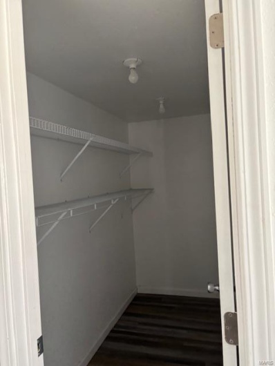 Walk in closet 