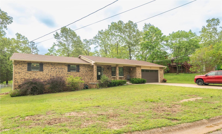 2612 Fox Drive, Poplar Bluff, Missouri 63901, 3 Bedrooms Bedrooms, 7 Rooms Rooms,2 BathroomsBathrooms,Residential,For Sale,Fox,MAR25029919