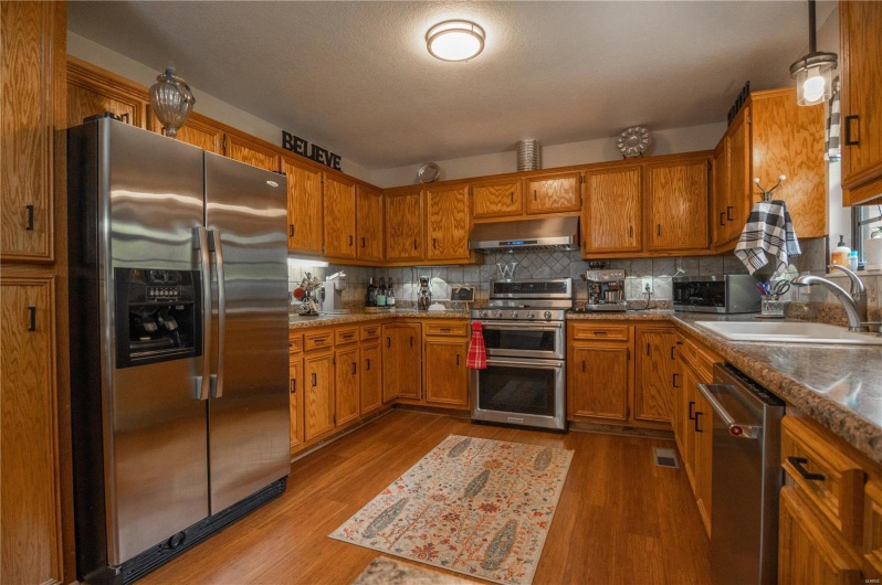 2612 Fox Drive, Poplar Bluff, Missouri 63901, 3 Bedrooms Bedrooms, 7 Rooms Rooms,2 BathroomsBathrooms,Residential,For Sale,Fox,MAR25029919