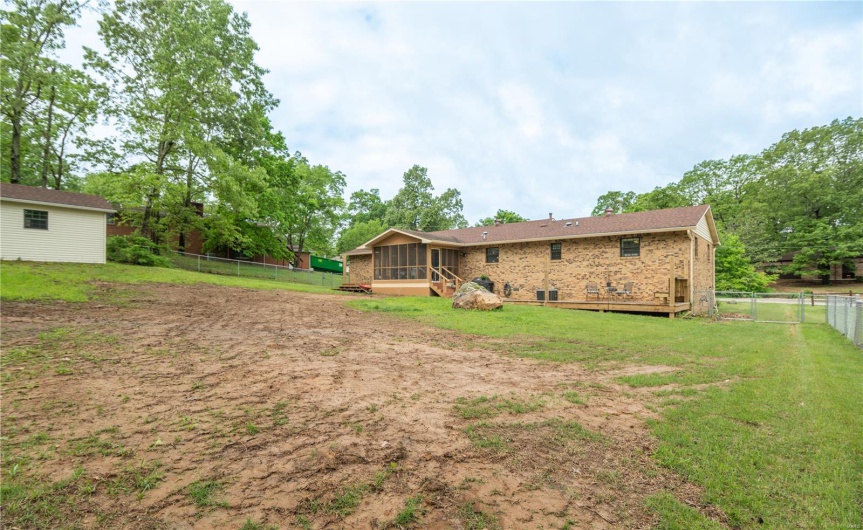 2612 Fox Drive, Poplar Bluff, Missouri 63901, 3 Bedrooms Bedrooms, 7 Rooms Rooms,2 BathroomsBathrooms,Residential,For Sale,Fox,MAR25029919