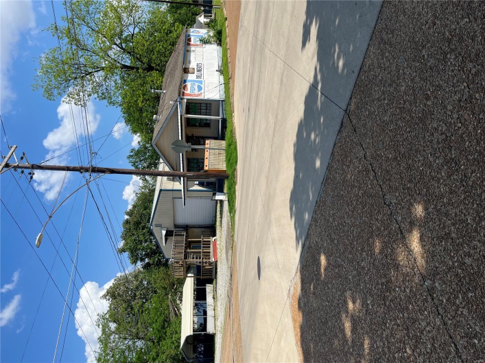 101 Harrison Street, Kennett, Missouri 63857, 3 Bedrooms Bedrooms, 10 Rooms Rooms,3 BathroomsBathrooms,Residential,For Sale,Harrison,MAR25029956
