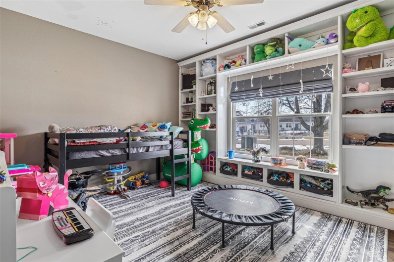 25 Elk Drive, Farmington, Missouri 63640, 3 Bedrooms Bedrooms, 8 Rooms Rooms,2 BathroomsBathrooms,Residential,For Sale,Elk,MAR25005371