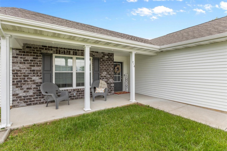 710 Skye View Court, Farmington, Missouri 63640, 3 Bedrooms Bedrooms, 6 Rooms Rooms,2 BathroomsBathrooms,Residential,For Sale,Skye View,MAR25030002