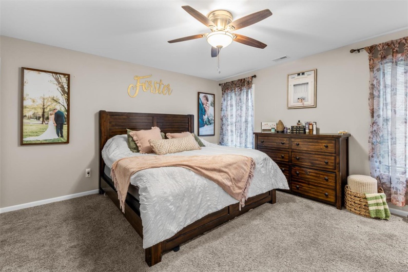 710 Skye View Court, Farmington, Missouri 63640, 3 Bedrooms Bedrooms, 6 Rooms Rooms,2 BathroomsBathrooms,Residential,For Sale,Skye View,MAR25030002