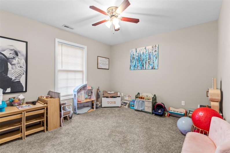 710 Skye View Court, Farmington, Missouri 63640, 3 Bedrooms Bedrooms, 6 Rooms Rooms,2 BathroomsBathrooms,Residential,For Sale,Skye View,MAR25030002