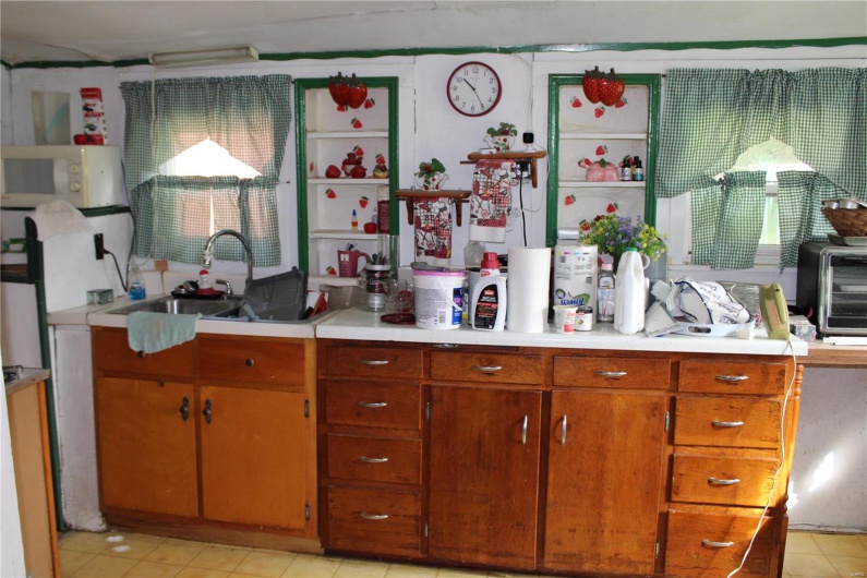 1908 Luther Street, Kennett, Missouri 63857, 2 Bedrooms Bedrooms, 9 Rooms Rooms,1 BathroomBathrooms,Residential,For Sale,Luther,MAR25030047