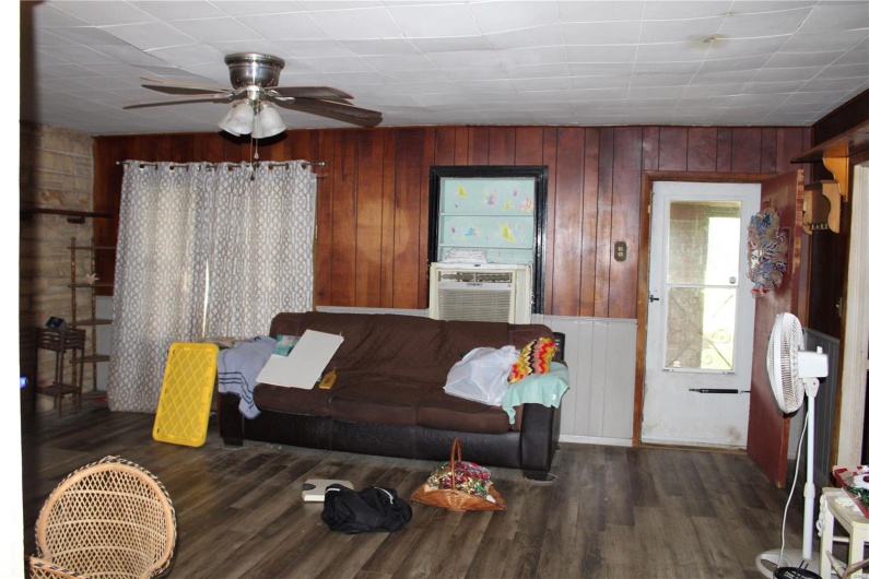 1908 Luther Street, Kennett, Missouri 63857, 2 Bedrooms Bedrooms, 9 Rooms Rooms,1 BathroomBathrooms,Residential,For Sale,Luther,MAR25030047
