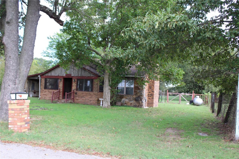 1908 Luther Street, Kennett, Missouri 63857, 2 Bedrooms Bedrooms, 9 Rooms Rooms,1 BathroomBathrooms,Residential,For Sale,Luther,MAR25030047