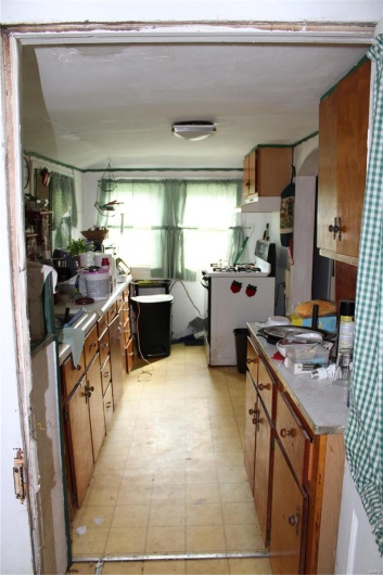 1908 Luther Street, Kennett, Missouri 63857, 2 Bedrooms Bedrooms, 9 Rooms Rooms,1 BathroomBathrooms,Residential,For Sale,Luther,MAR25030047