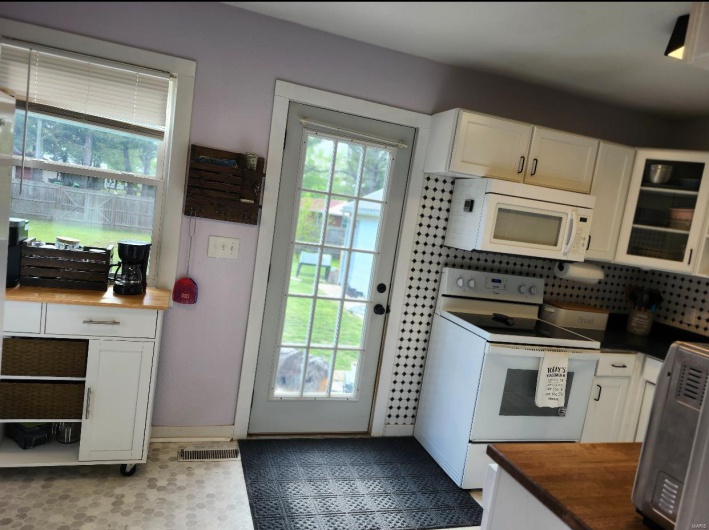 32887 State Highway 25, Advance, Missouri 63730, 2 Bedrooms Bedrooms, 6 Rooms Rooms,1 BathroomBathrooms,Residential,For Sale,State Highway 25,MAR25029078