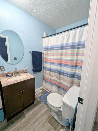 631 Victor Street, Poplar Bluff, Missouri 63901, 2 Bedrooms Bedrooms, 6 Rooms Rooms,1 BathroomBathrooms,Residential,For Sale,Victor,MAR25030046