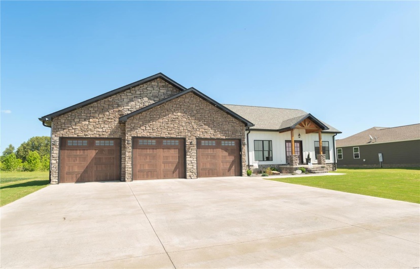 2508 Weathers Lane, Dexter, Missouri 63841, 4 Bedrooms Bedrooms, 15 Rooms Rooms,3 BathroomsBathrooms,Residential,For Sale,Weathers,MAR25030036